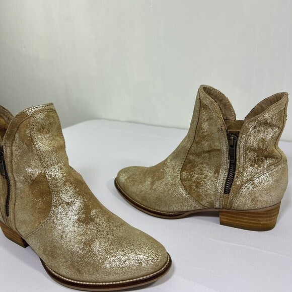 Seychelles Antropología Lucky Penny Distressed Metallic Gold Ankle Boot Size 6.5 - Picture 3 of 12